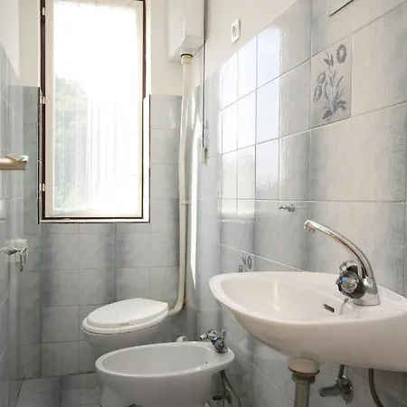 Apartment By The Sea - 8264 Ugljan